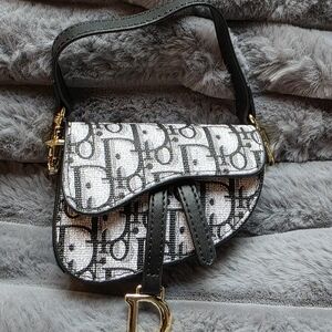Fashion Black and White Saddle Bag Keychain